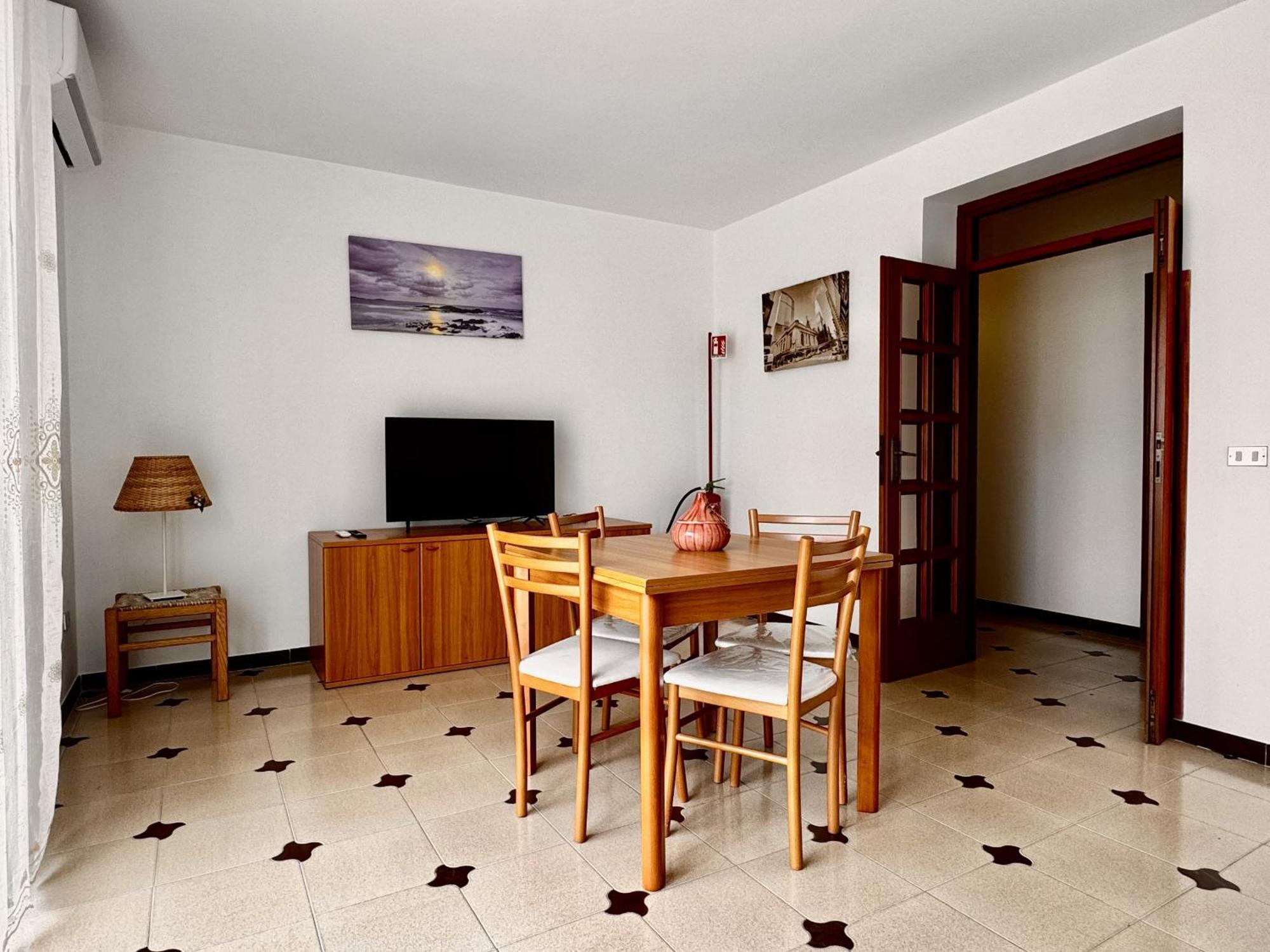 Holidaycasa Leone - Con Posto Auto A 200Mt Dal Mare Sperlonga Eksteriør bilde