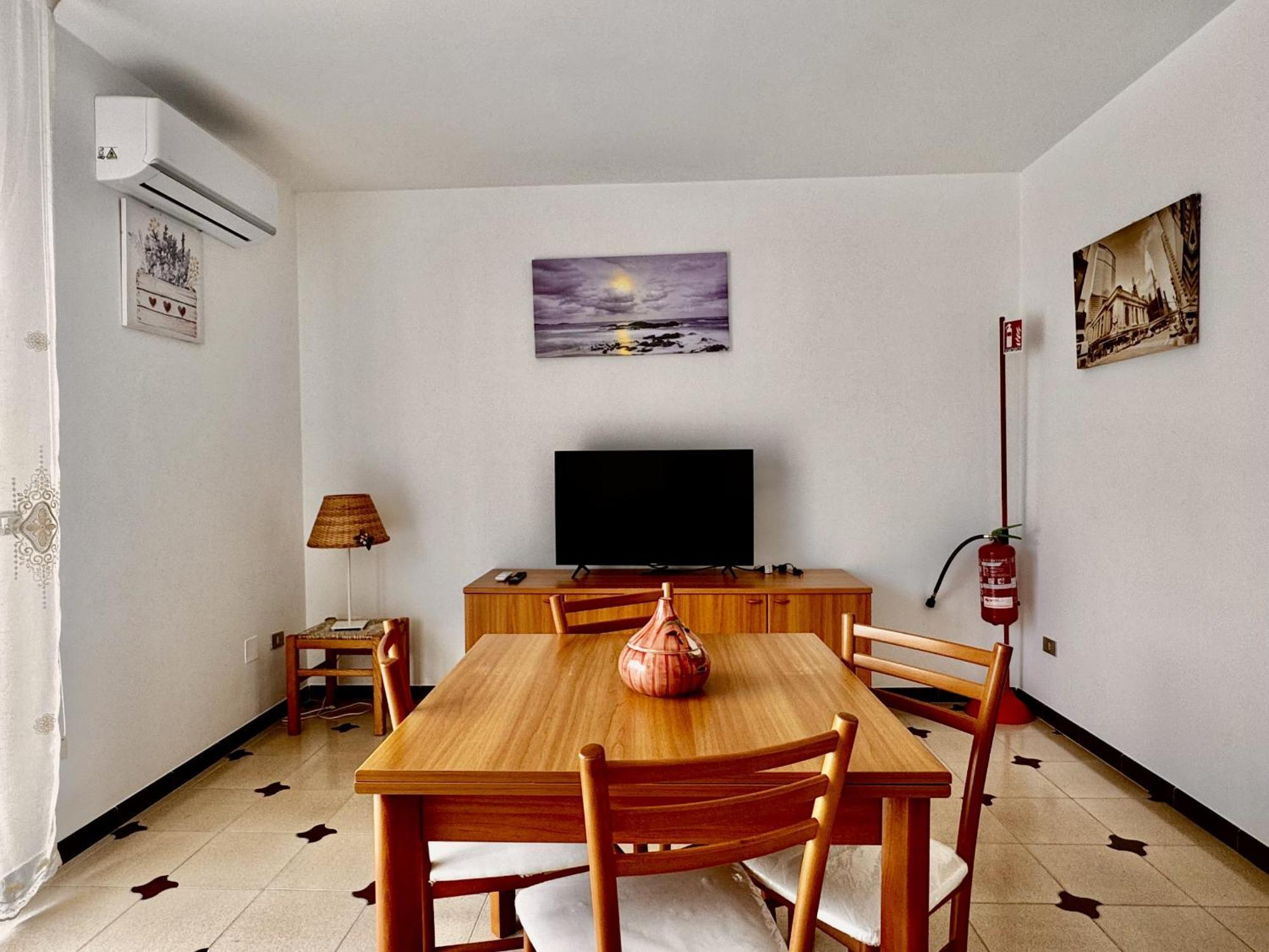 Holidaycasa Leone - Con Posto Auto A 200Mt Dal Mare Sperlonga Eksteriør bilde