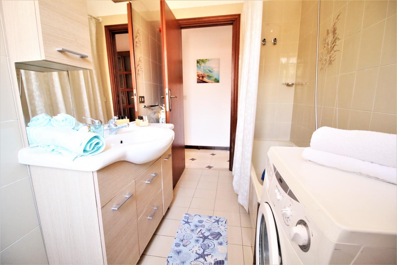 Holidaycasa Leone - Con Posto Auto A 200Mt Dal Mare Sperlonga Eksteriør bilde